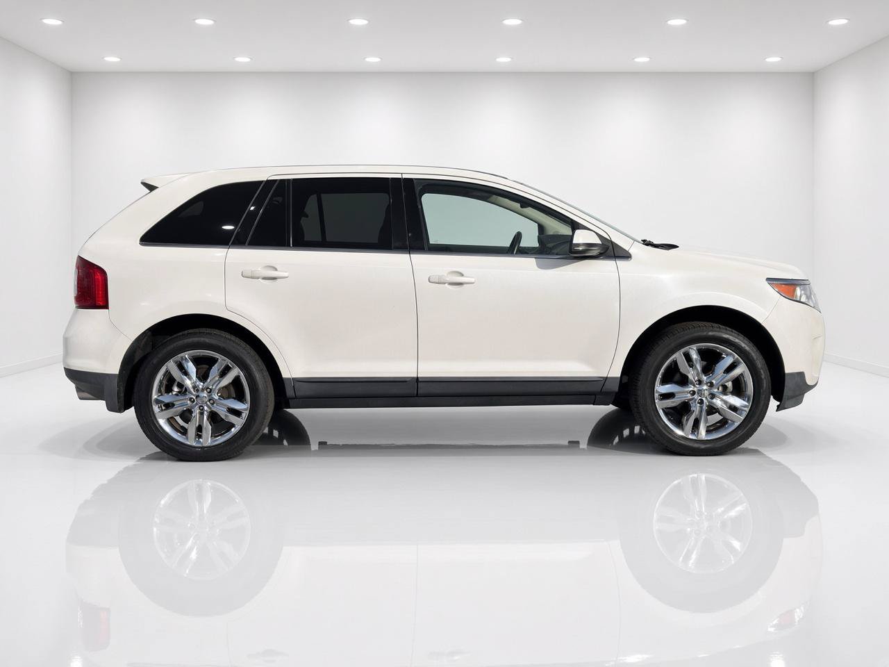 Used 2012 Ford Edge Limited AWD/4WD image 7