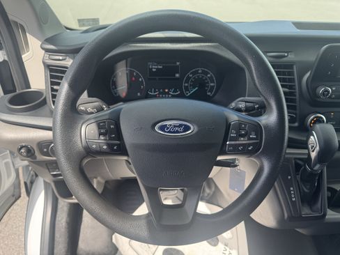 Used 2025 Ford Transit 250 Low Roof w/ Exterior Upgrade Package RWD image 16