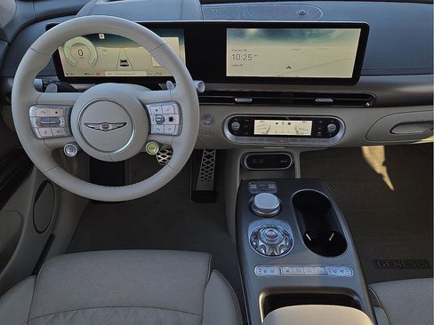 Used 2023 Genesis GV60 Performance image 11