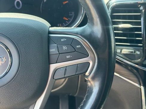 Used 2020 Jeep Grand Cherokee Limited w/ Luxury Group II AWD/4WD image 19