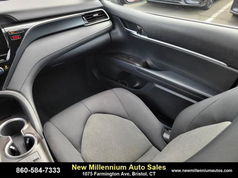 Used 2022 Toyota Camry LE w/ Cold Weather Package image 15