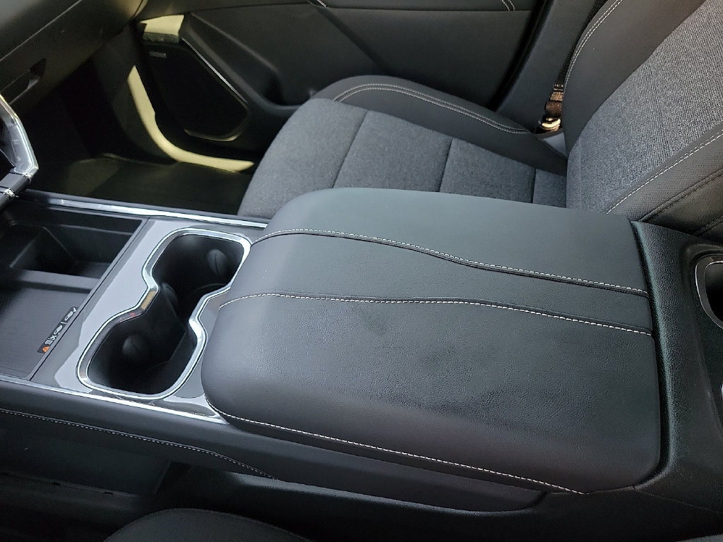 Used 2025 GMC Acadia Elevation FWD image 29