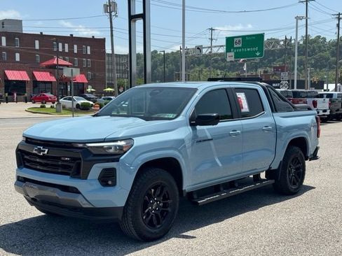 Used 2026 Chevrolet Colorado Z71 w/ Midnight Edition AWD/4WD image 2