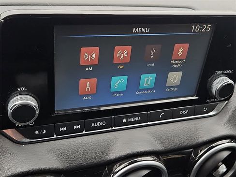 Used 2020 Nissan Sentra S image 15