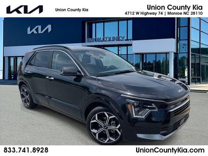 Certified 2023 Kia Niro SX Touring