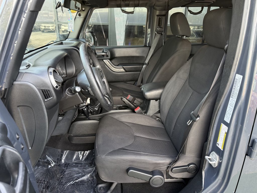 Used 2016 Jeep Wrangler Unlimited Sport AWD/4WD image 9