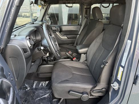 Used 2016 Jeep Wrangler Unlimited Sport AWD/4WD image 9