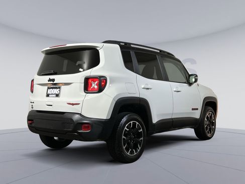 Used 2023 Jeep Renegade Trailhawk image 5