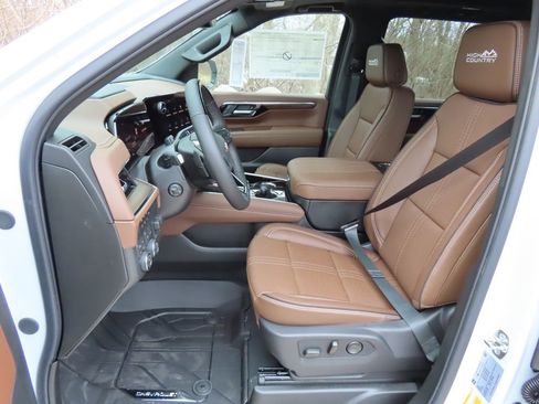 New 2026 Chevrolet Tahoe High Country image 24