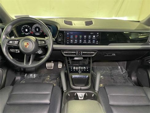 Used 2024 Porsche Cayenne S image 26