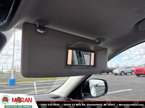 Used 2023 Jeep Grand Cherokee Limited image 23