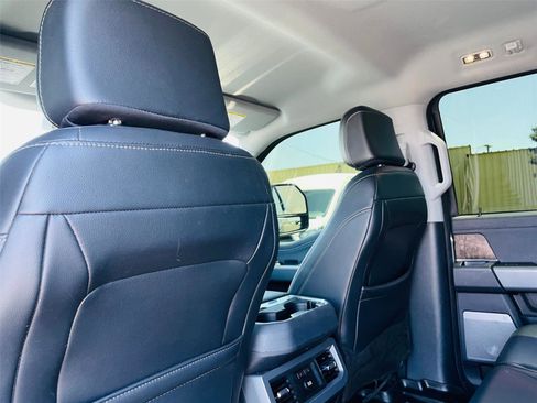 Used 2024 Ford F250 Lariat w/ Sport Appearance Package AWD/4WD image 28