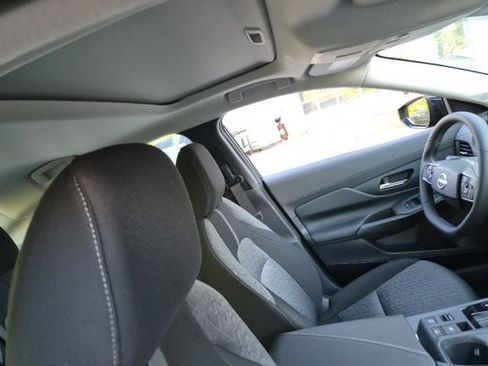 New 2026 Nissan Sentra SV w/ SV Convenience Package FWD image 10