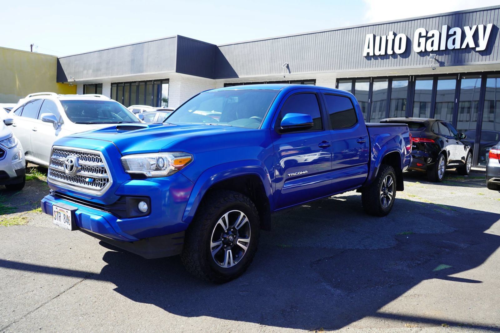 Used 2016 Toyota Tacoma TRD Off-Road RWD image 5