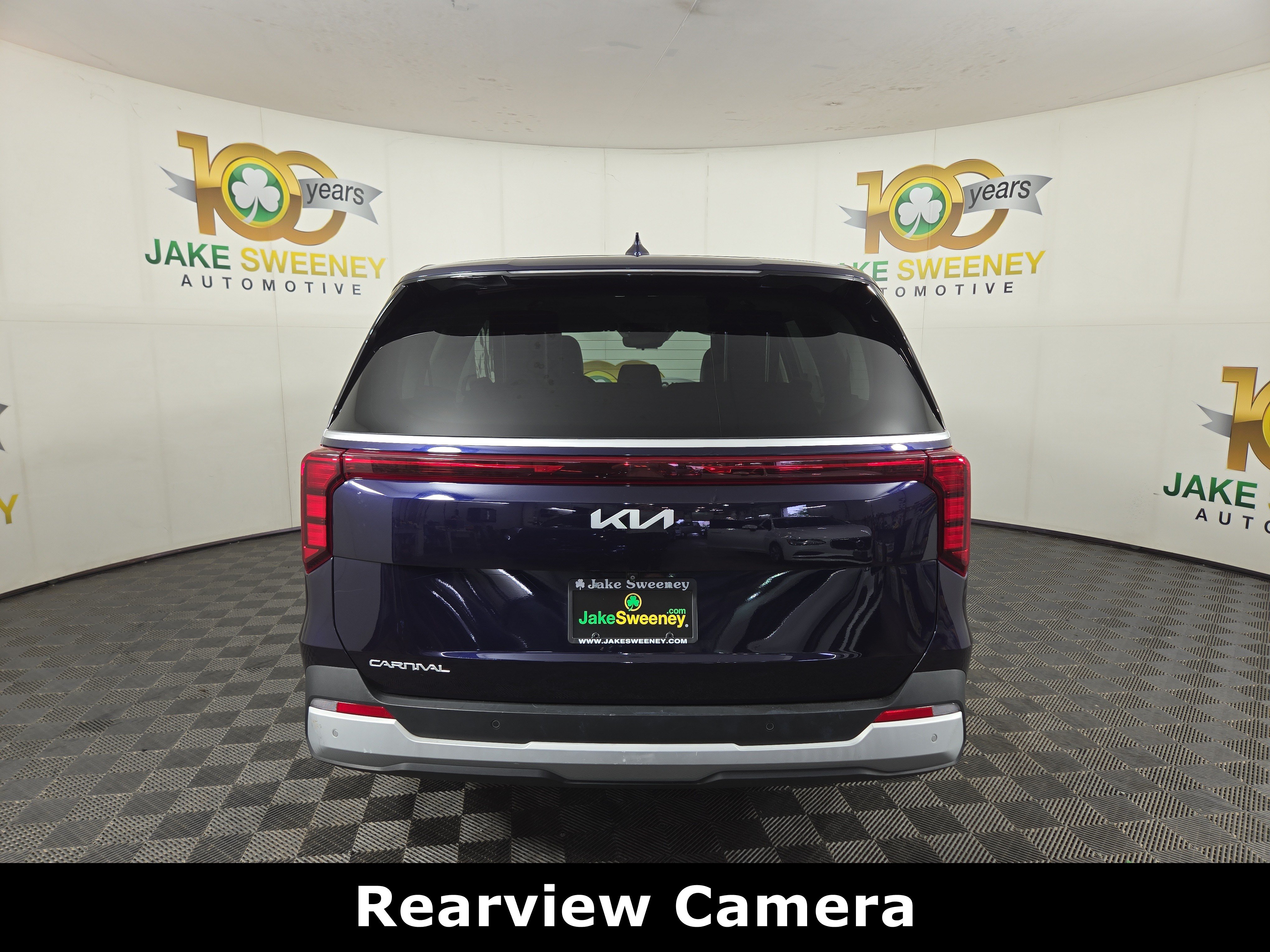 Used 2025 Kia Carnival FWD image 7