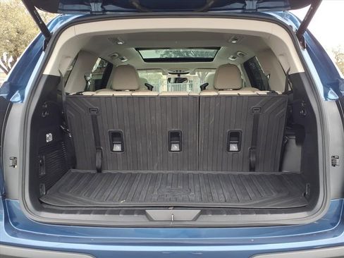 Used 2022 Subaru Ascent Limited w/ Technology Package image 12