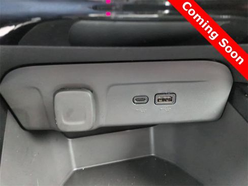 Used 2024 Chevrolet Trax LT w/ LT Convenience Package image 29