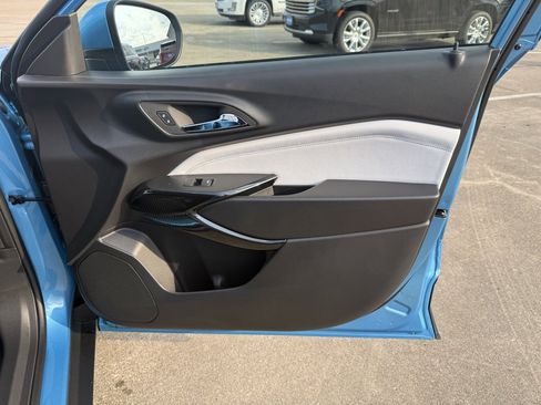 New 2026 Chevrolet Trax LT w/ Sunroof Package image 44