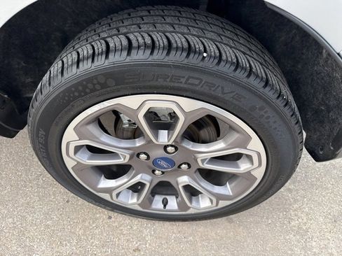 Used 2021 Ford EcoSport Titanium image 30