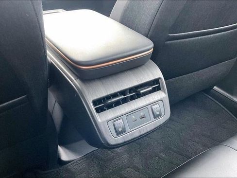 Used 2023 Nissan Ariya AWD image 38