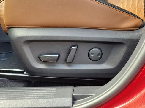 New 2026 Nissan Rogue Platinum image 16