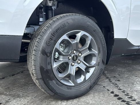 New 2026 Ford Maverick XLT image 9