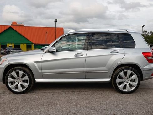 Used 2010 Mercedes-Benz GLK 350 2WD w/ Multimedia Pkg image 8