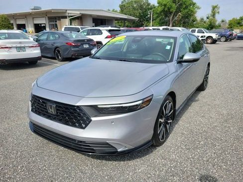 Used 2024 Honda Accord Touring image 14