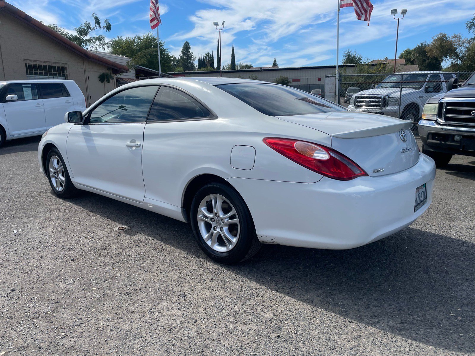 Used 2005 Toyota Solara SE FWD image 3