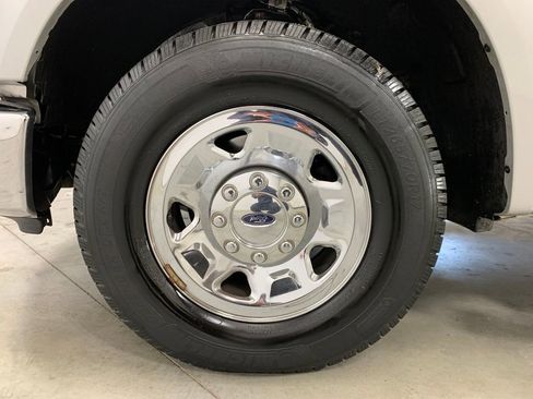 Used 2008 Ford F250 XLT image 2