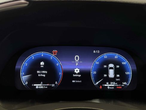 Used 2023 Toyota Highlander Platinum image 10