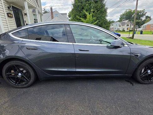 Used 2018 Tesla Model 3 Long Range AWD/4WD image 3