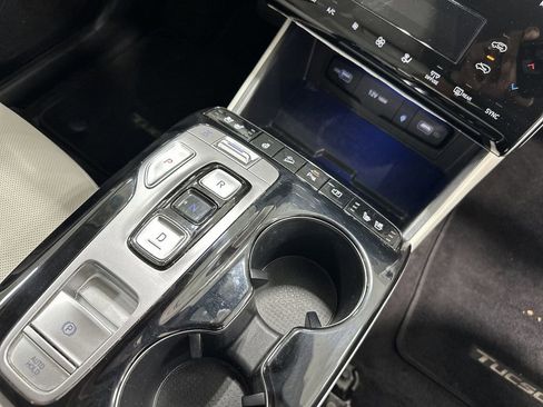 Certified 2022 Hyundai Tucson Limited AWD/4WD image 20