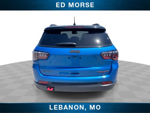 Used 2025 Jeep Compass Trailhawk AWD/4WD image 7