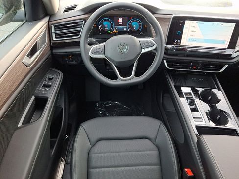 New 2026 Volkswagen Atlas SEL AWD/4WD image 8