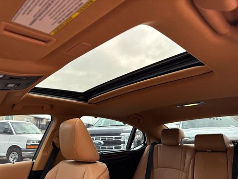 Used 2022 Lexus ES 300h Ultra Luxury w/ Accessory Package 2 FWD image 35