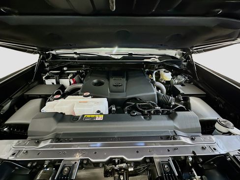 Used 2025 Toyota Tundra SR5 image 34