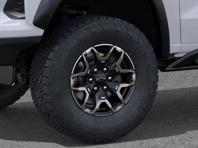 New 2026 Chevrolet Colorado ZR2 w/ Technology Package AWD/4WD image 10