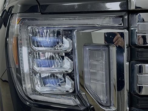 Certified 2022 GMC Sierra 3500 SLT w/ SLT Premium Package image 39