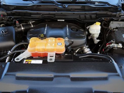 Used 2016 RAM 1500 Laramie w/ Convenience Group AWD/4WD image 6