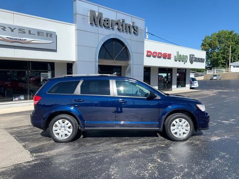 Used 2017 Dodge Journey SE w/ Flexible Seating Group FWD image 8
