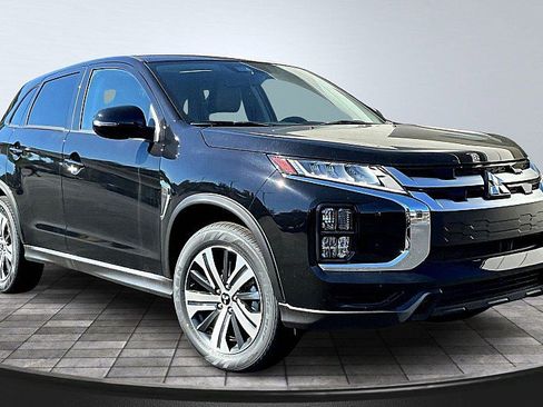 New 2025 Mitsubishi Outlander Sport SE image 2