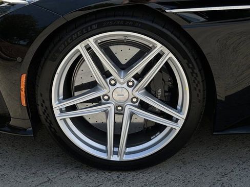 Used 2024 Aston Martin DB12 Coupe image 4