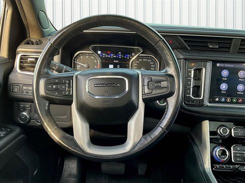 Used 2021 GMC Yukon Denali image 8