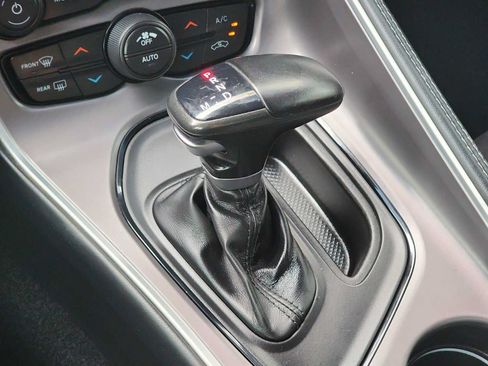 Used 2022 Dodge Challenger R/T Scat Pack RWD image 21