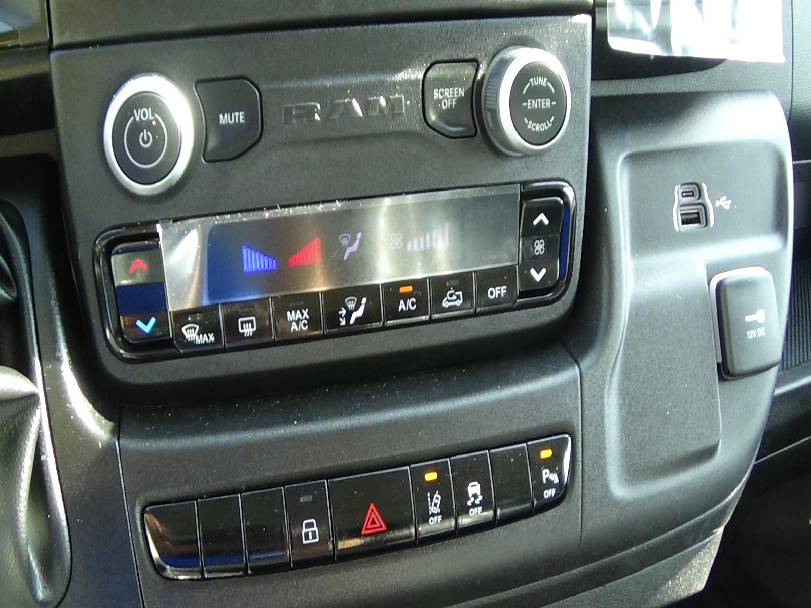 Used 2025 RAM ProMaster 2500 w/ Safety Group FWD image 27