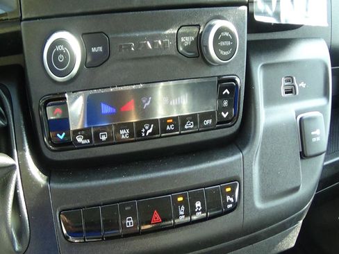 Used 2025 RAM ProMaster 2500 w/ Safety Group FWD image 27