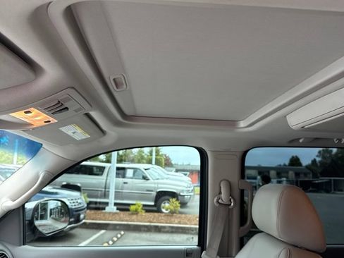 Used 2010 Chevrolet Suburban LTZ AWD/4WD image 7