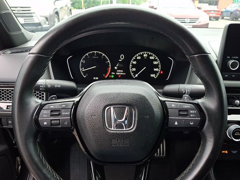 Used 2023 Honda Civic Sport image 18