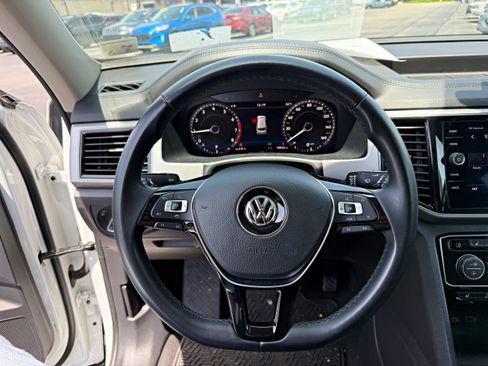 Used 2019 Volkswagen Atlas SEL AWD/4WD image 14